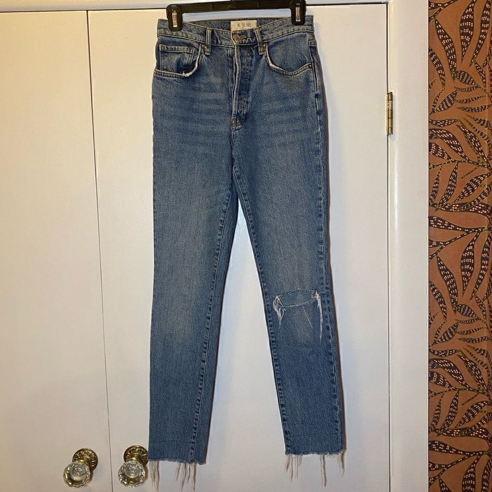 WE THE FREE High Rise Raw Hem Denim Distressed Jeans Women’s Size 27